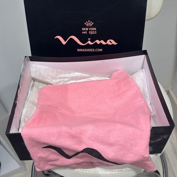 Nina Shoes Brown and Gold Peep-Toe Heels - Picture 4 of 4